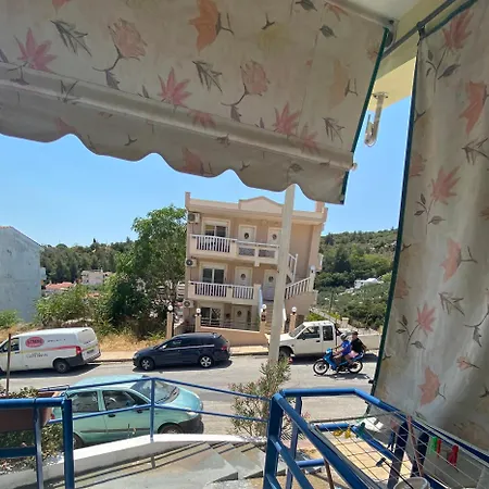 Small Beauty アパート カヴァラ