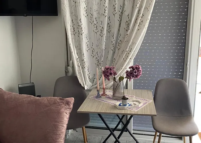 Small Beauty * Καβάλα